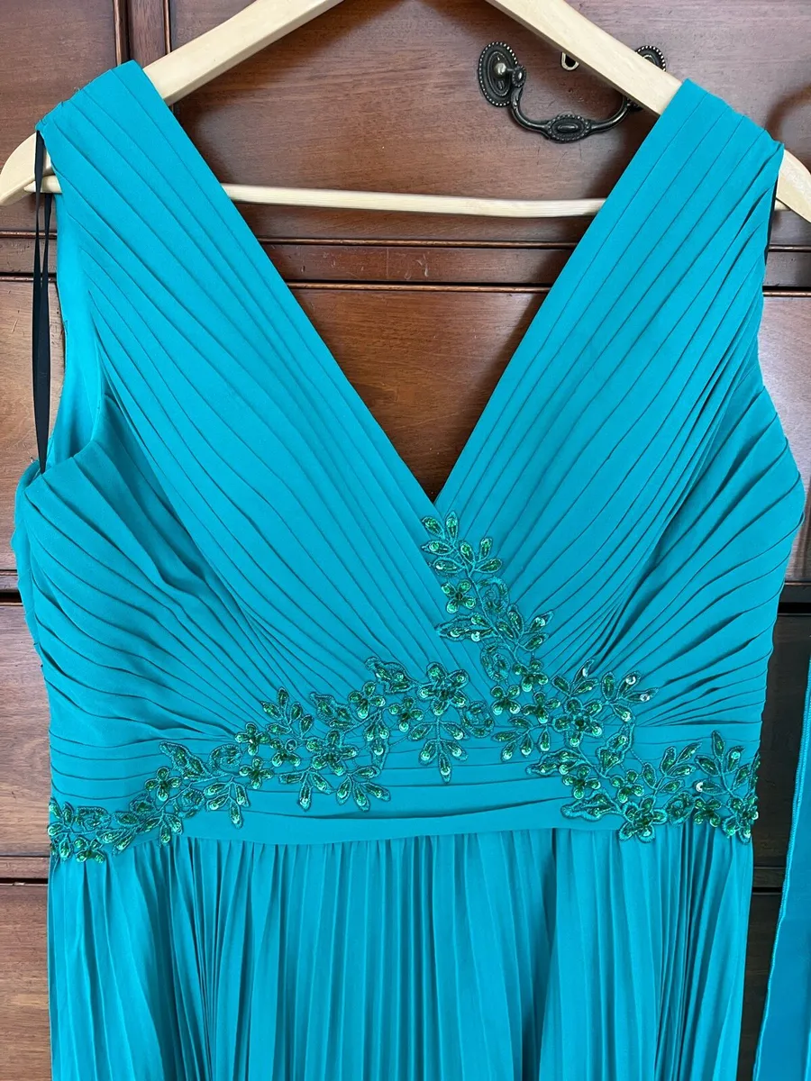 Debs dress - Image 4