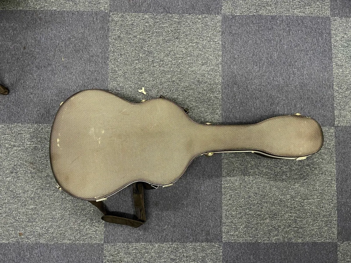 Guitar Hardcase - Image 1