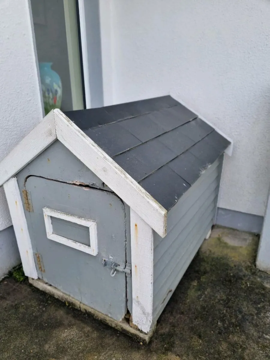 Dog Kennel - Image 1