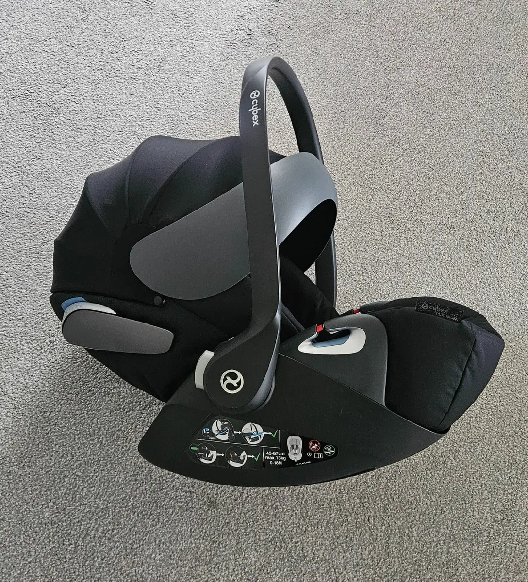 CYBEX Platinum Cloud Z Car Seat With 360 Rotating - Image 3