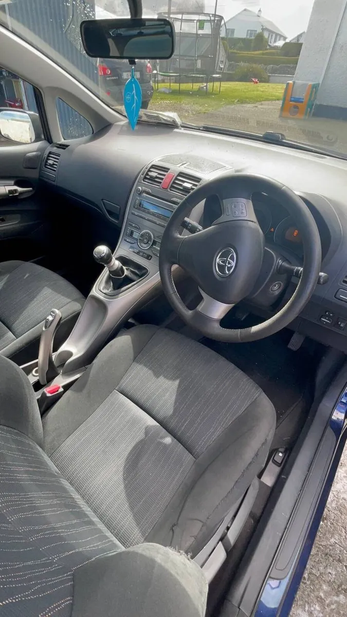 Toyota Auris 2009 - Image 4