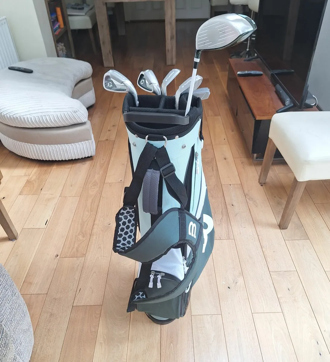 Ladies Golf Clubs - Image 1