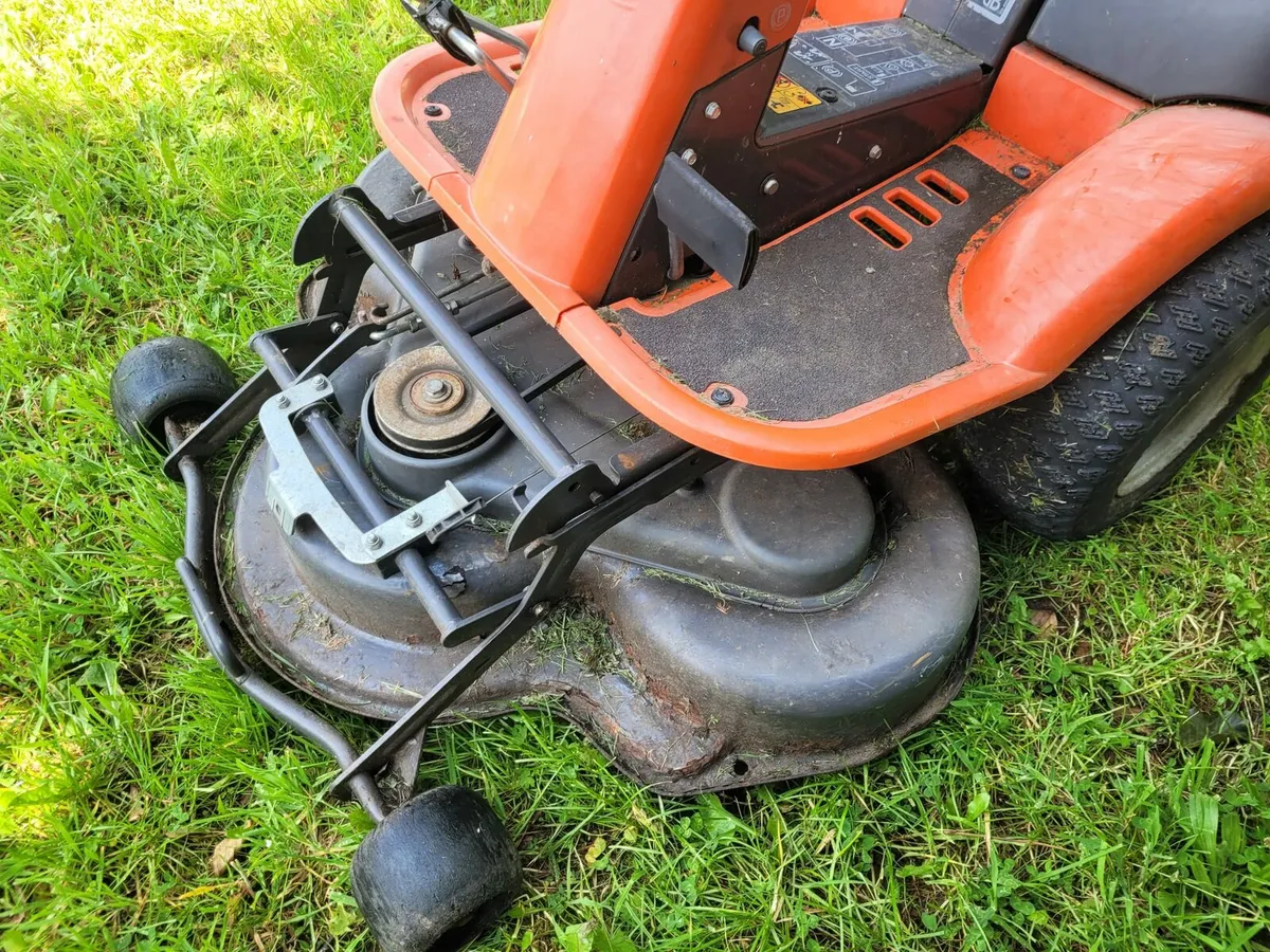 Husqvarna  front deck rider mower - Image 4