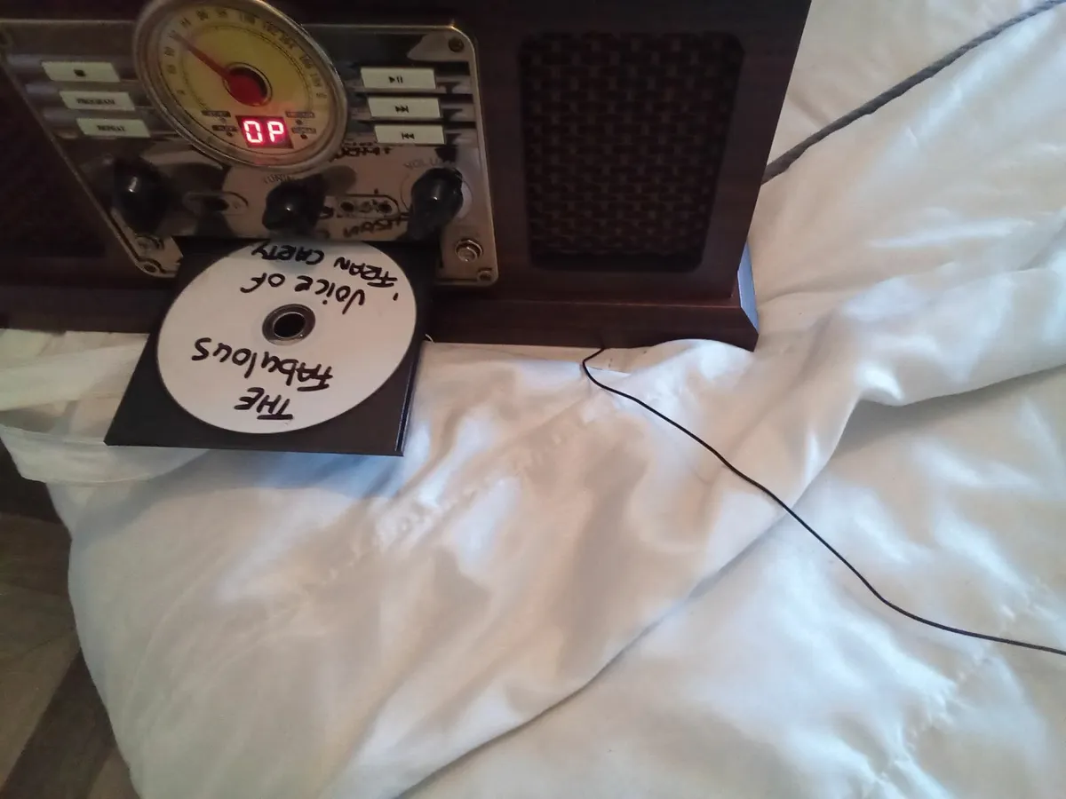 Record player - Image 2