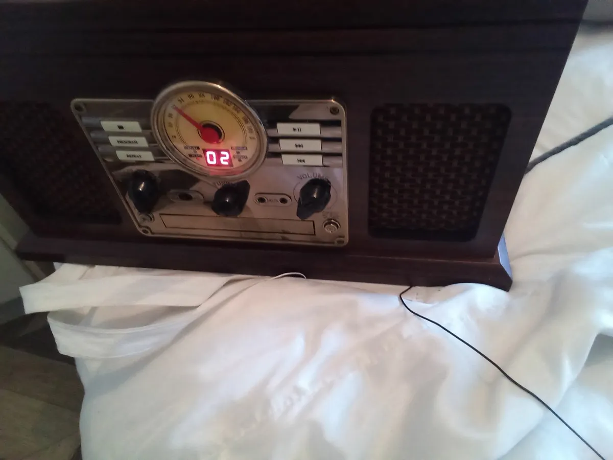 Record player - Image 3
