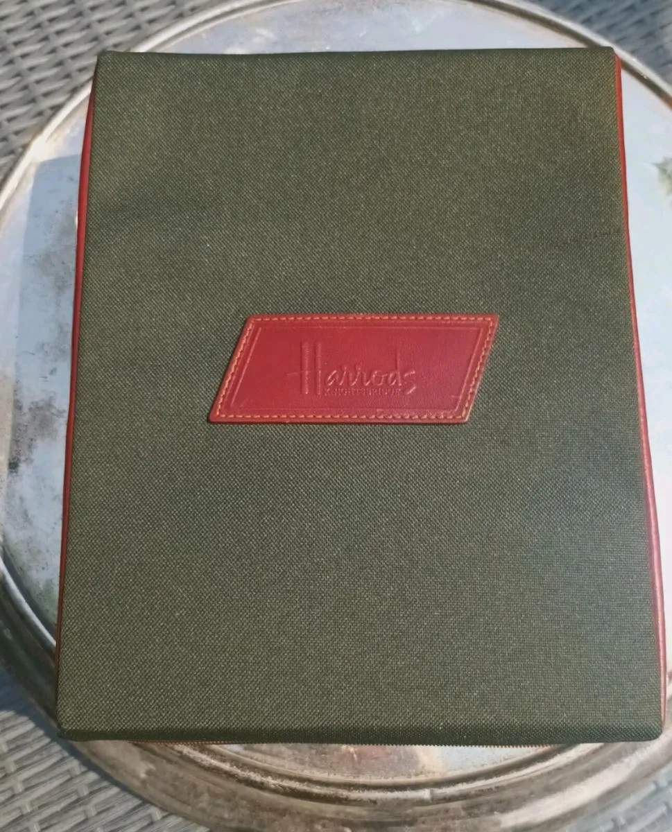 Harrods new shirt holder, D18 post 6e - Image 1