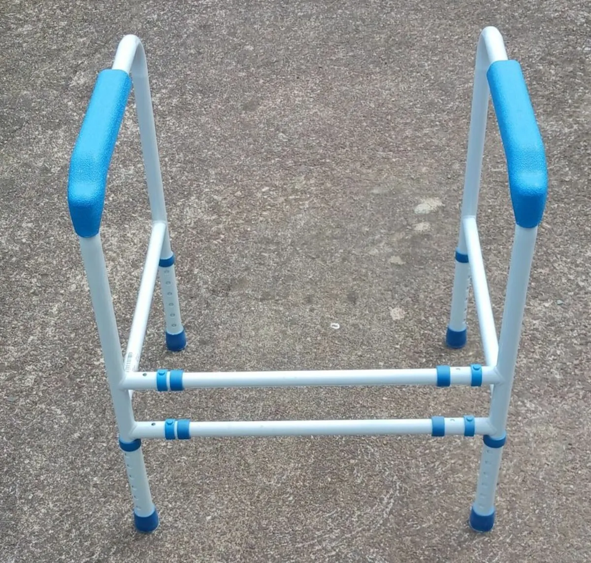 Shower Chair & Bathroom Safety Frame - Image 3