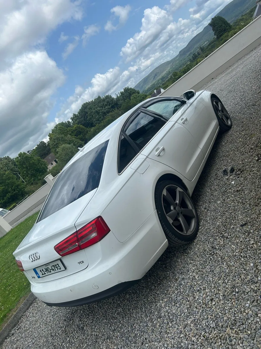 Audi A6 - Image 2