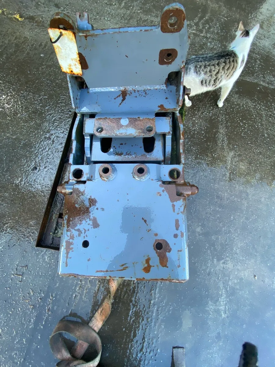 New Holland TM hitch - Image 3