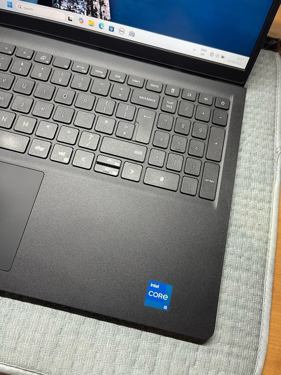 Dell laptop i5 32gb 256 plus 1 TB - Image 2