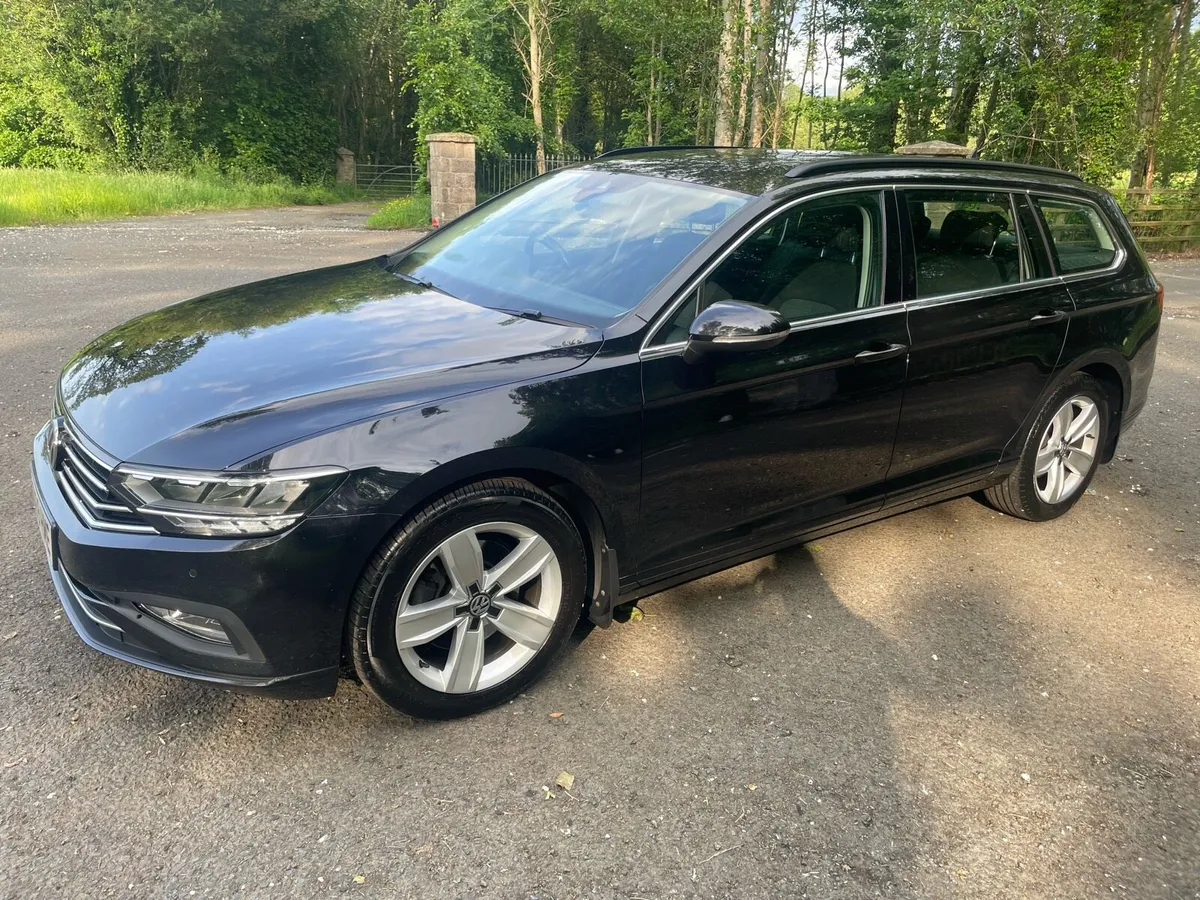 Volkswagen Passat 2020 - Image 4
