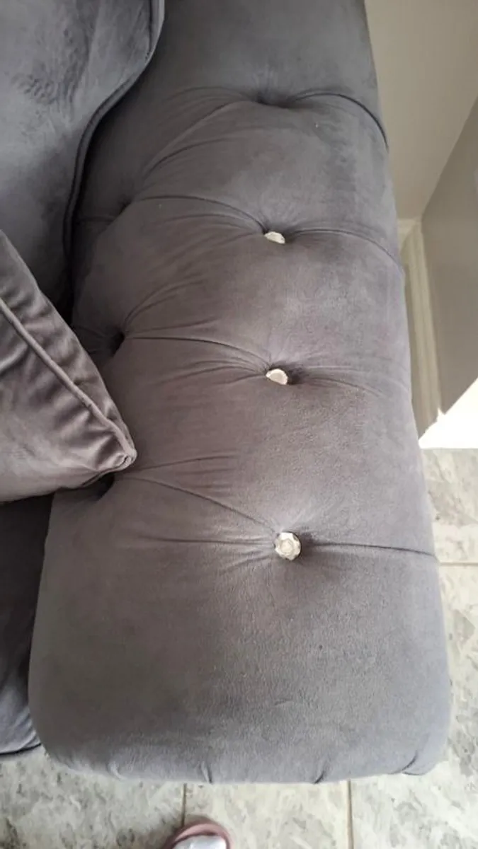 Sofas  3+2..both 350 - Image 3