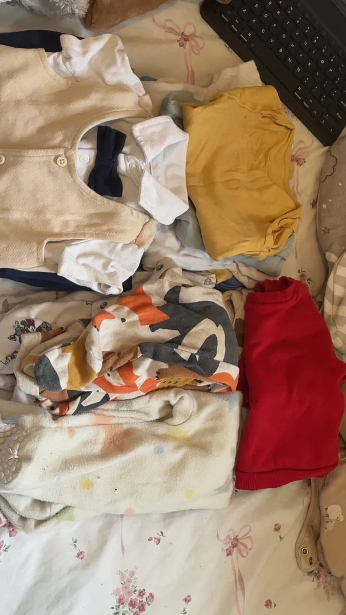 Baby clothing - Image 2