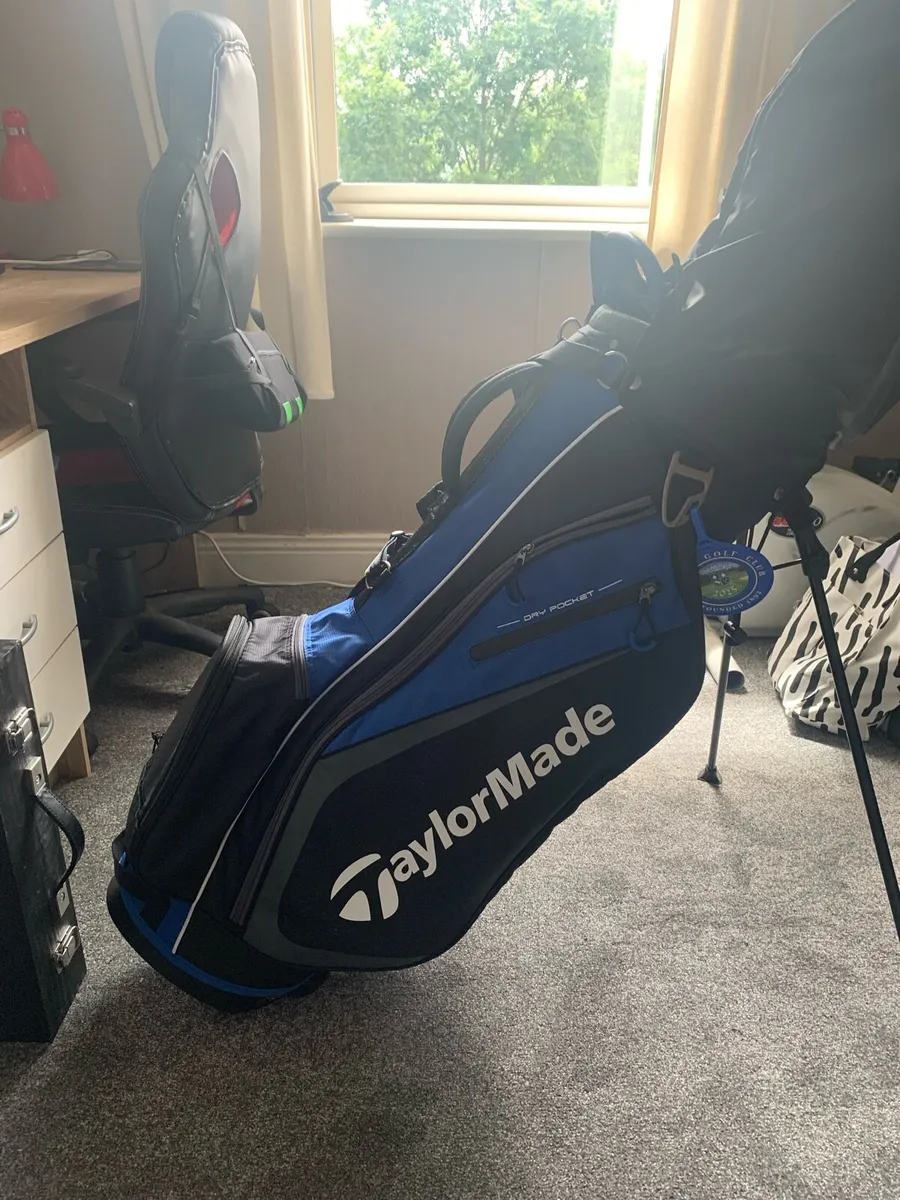 Taylormade Golf bag - Image 1