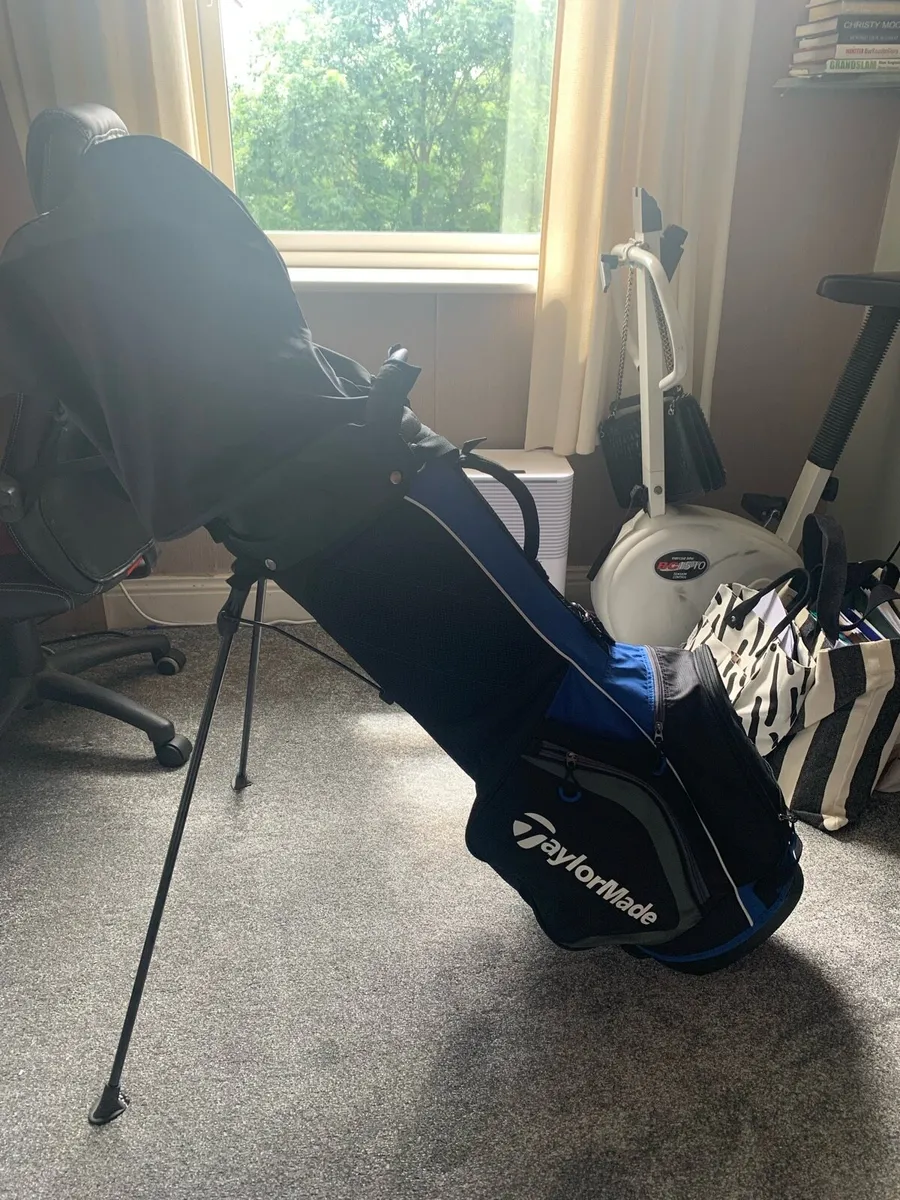 Taylormade Golf bag - Image 2