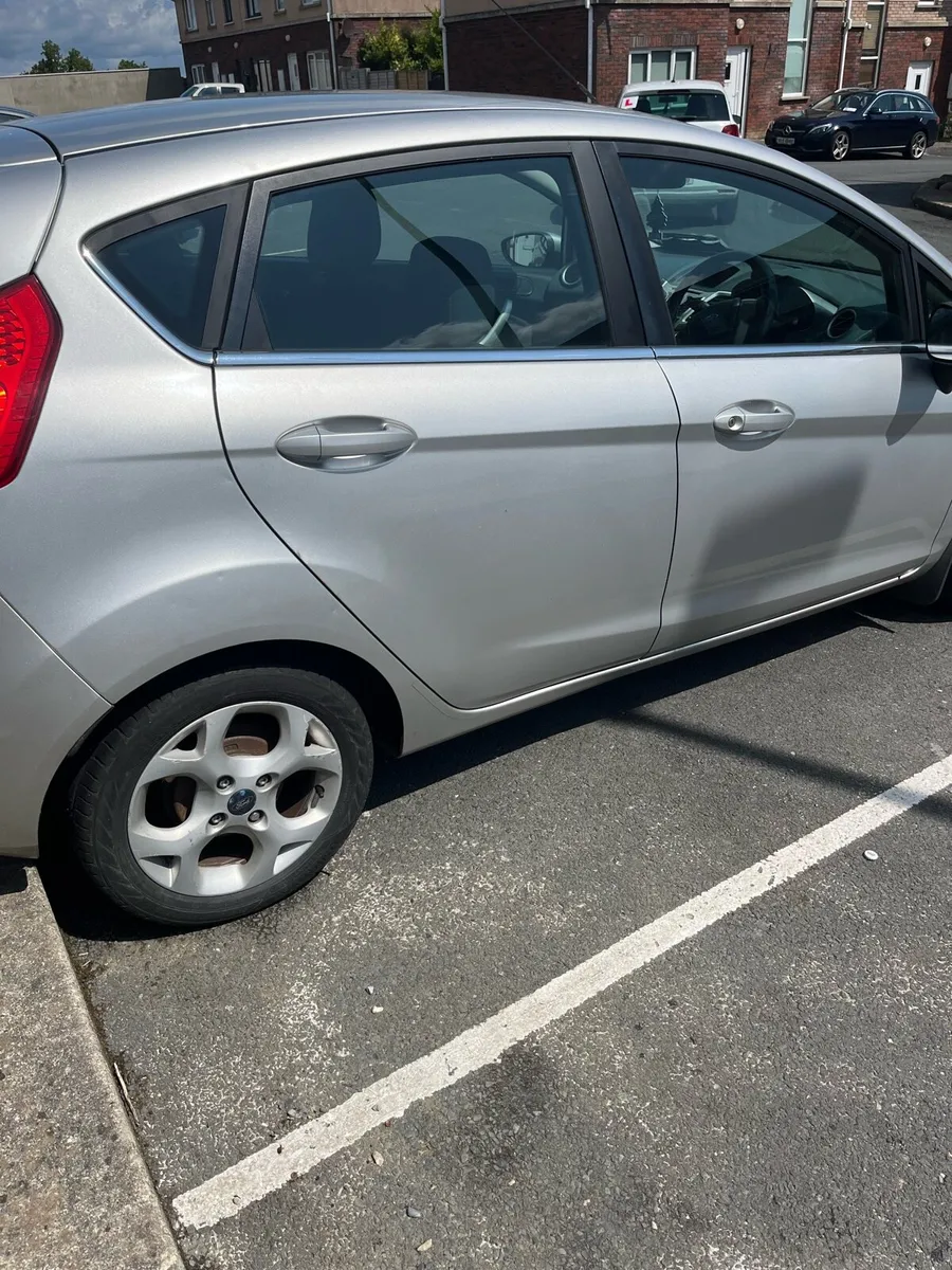 Ford Fiesta - Image 4