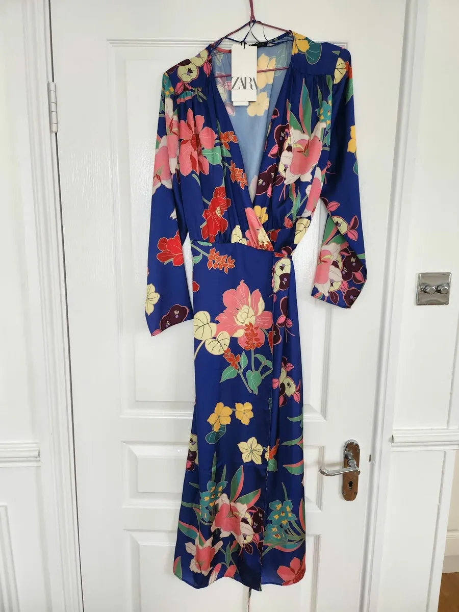 Brand new dresses - Image 1