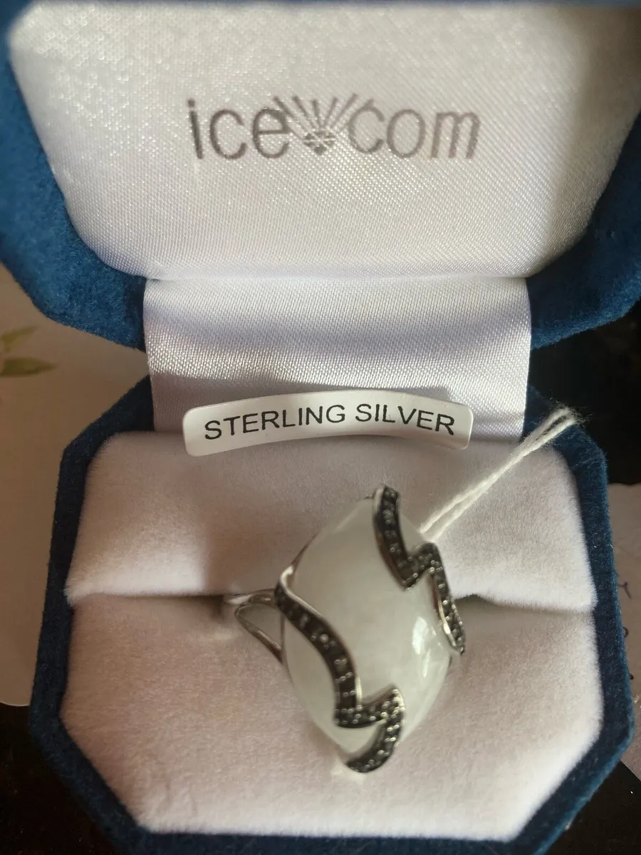 Quarts and Marcasite silver ring - Image 1
