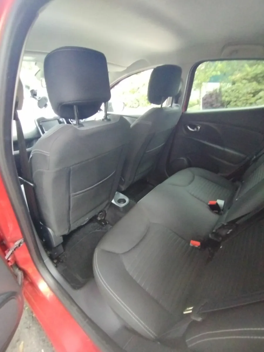 Renault Clio 2014 - Image 2