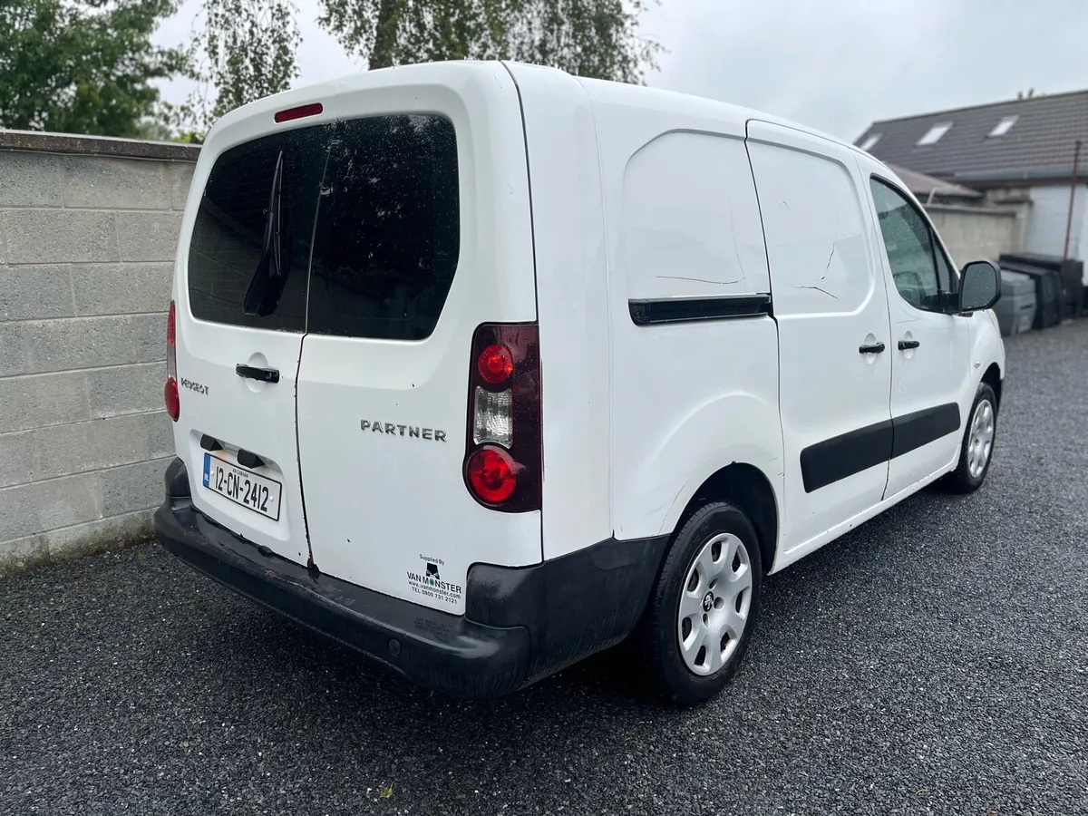 2012 Peugeot Partner - 5 Seats - Image 4