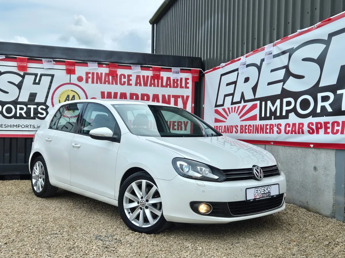 VOLKSWAGEN GOLF AUTO DSG LOW KM - Image 1