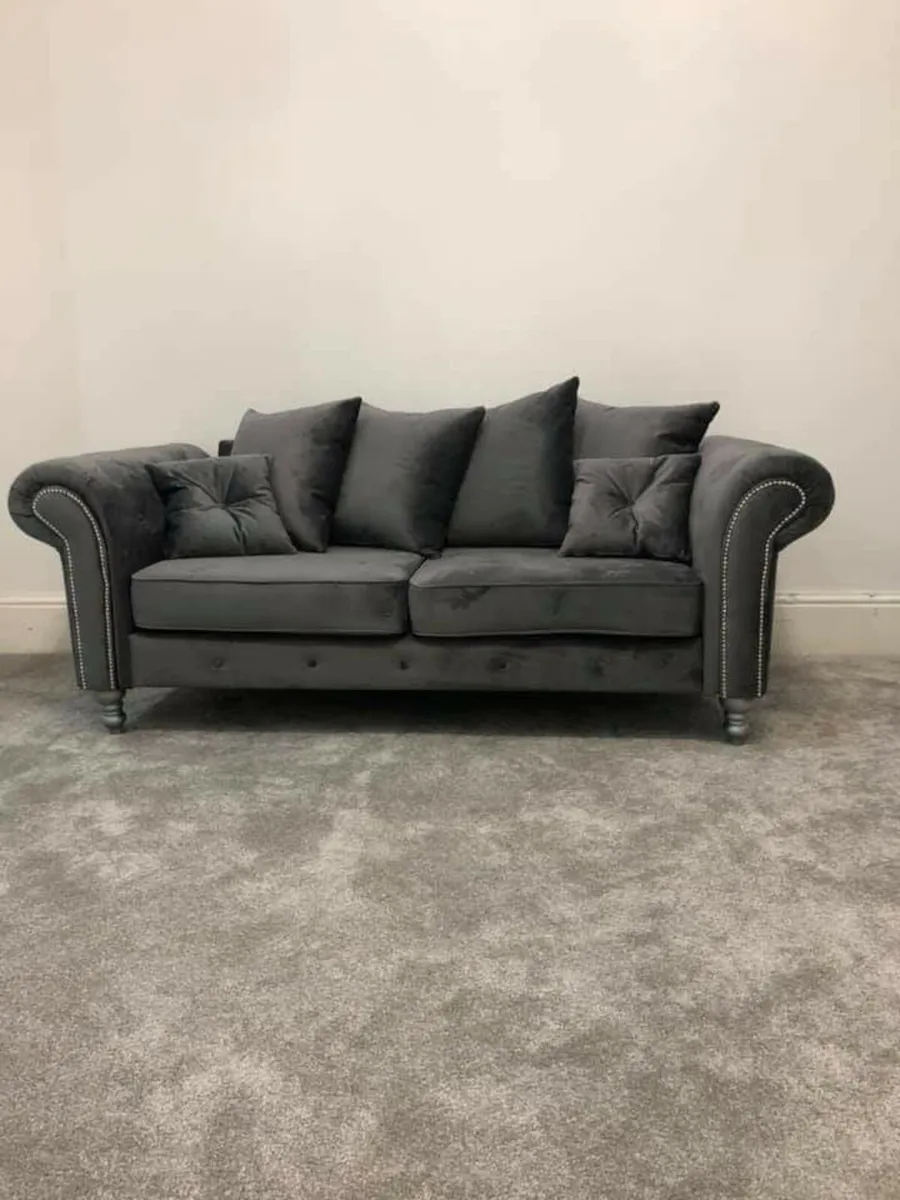 Brand New Sofas for Sale – Free Home Delivery!

✅ - Image 1