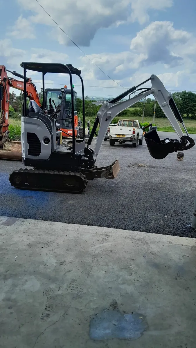 Bobcat digger - Image 1