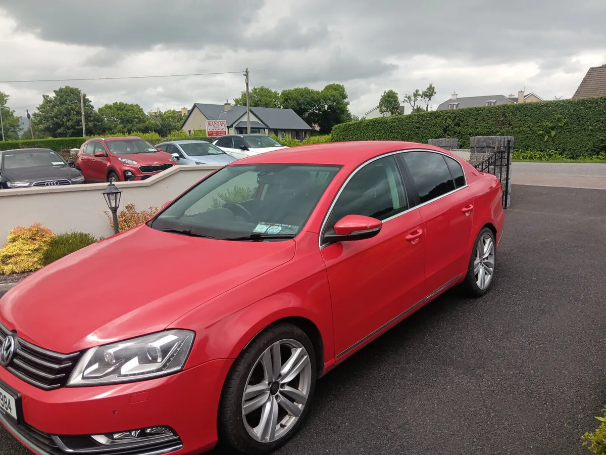 Volkswagen Passat 2014 - Image 2