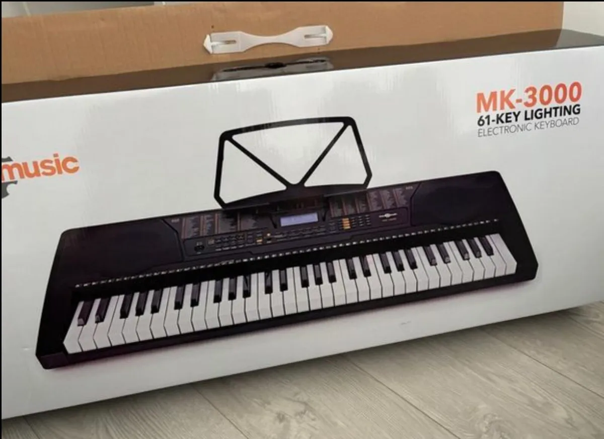 Piano Keyboard - Image 4