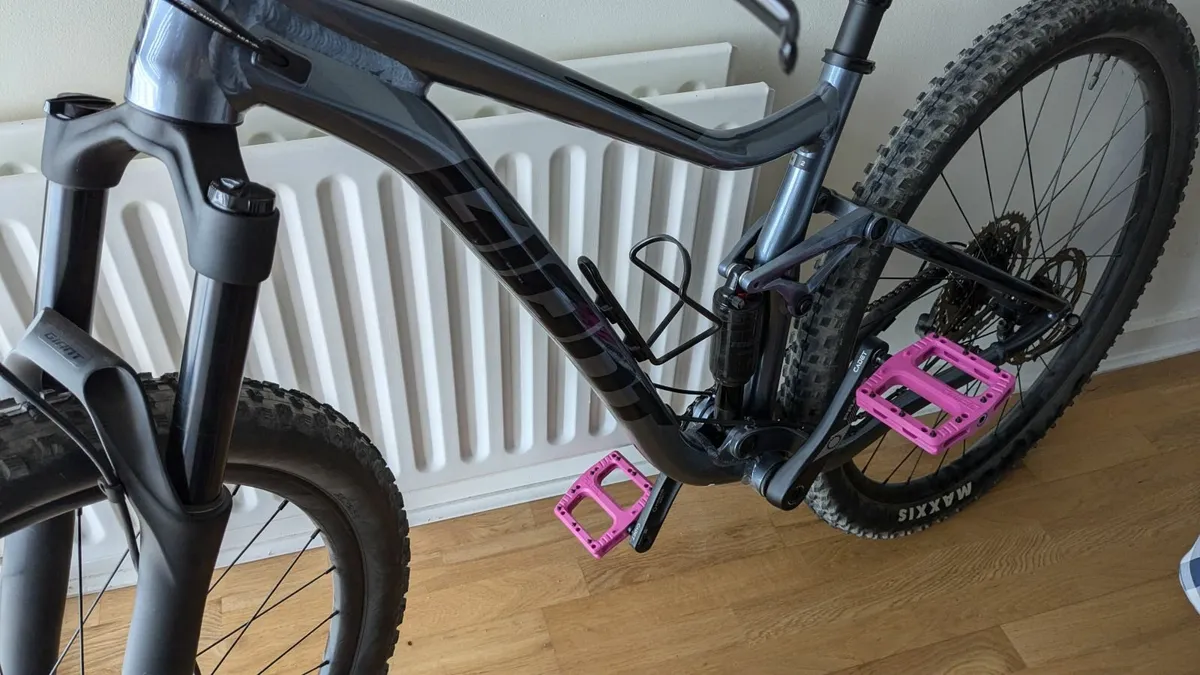 Giant Stance 29 2 - Full Suspension Mountain Bike - Image 2