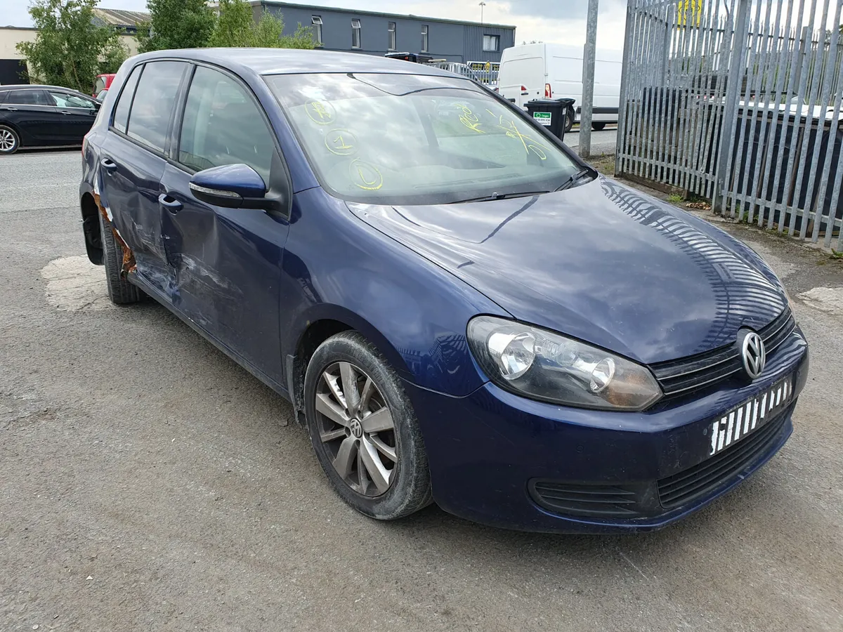 12 VOLKSWAGEN GOLF  1.6 TDI (CAYC) FOR BREAKING - Image 1