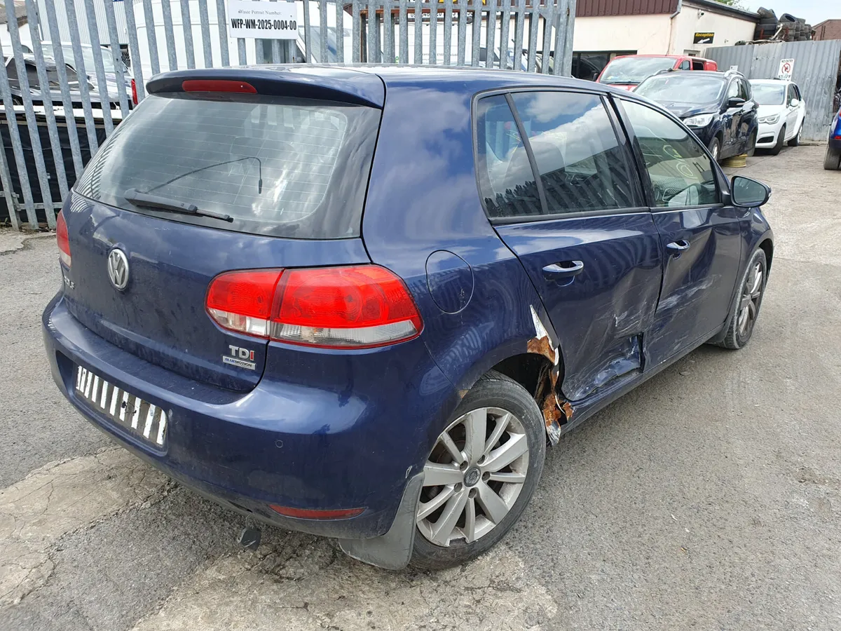 12 VOLKSWAGEN GOLF  1.6 TDI (CAYC) FOR BREAKING - Image 4