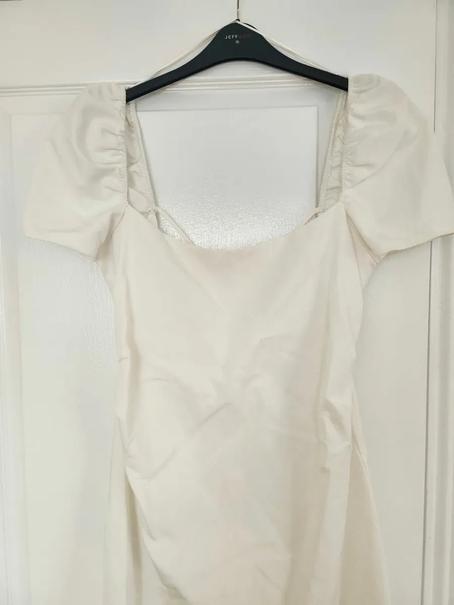 Brand new dresses - Image 2