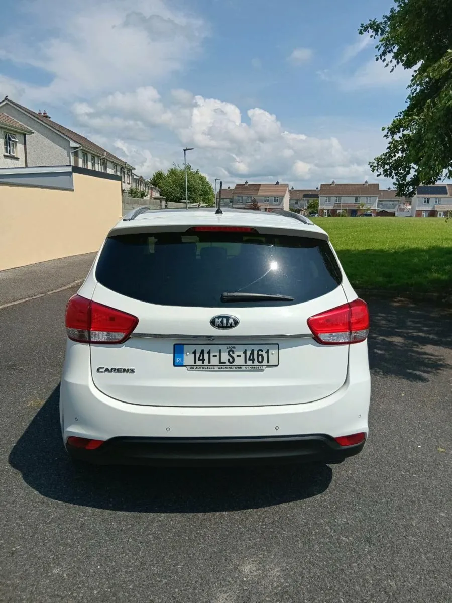 2014 Kia carens Tested till 27/08/25 - Image 4