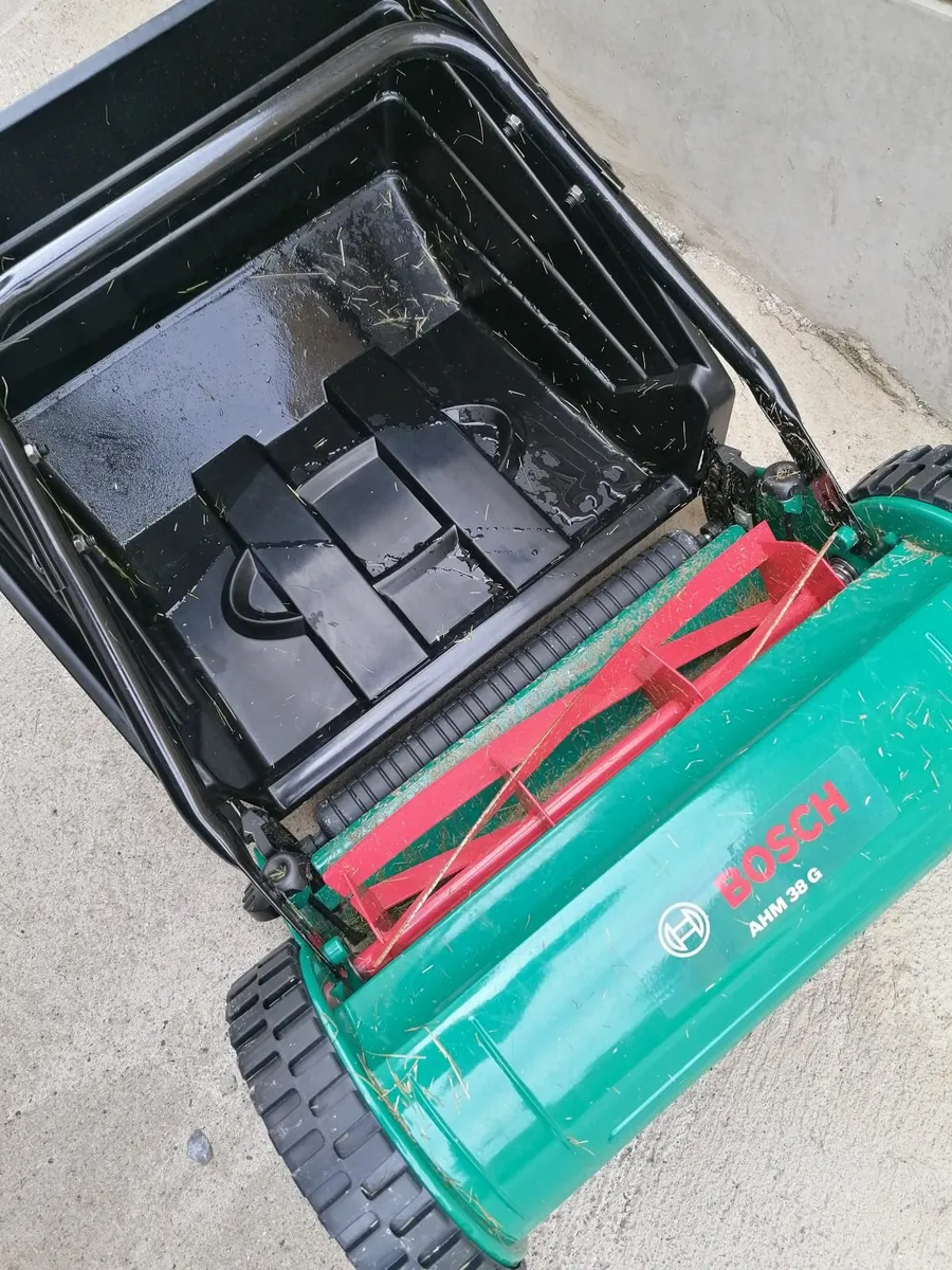 Bosch Manual Lawn Mower - Image 2