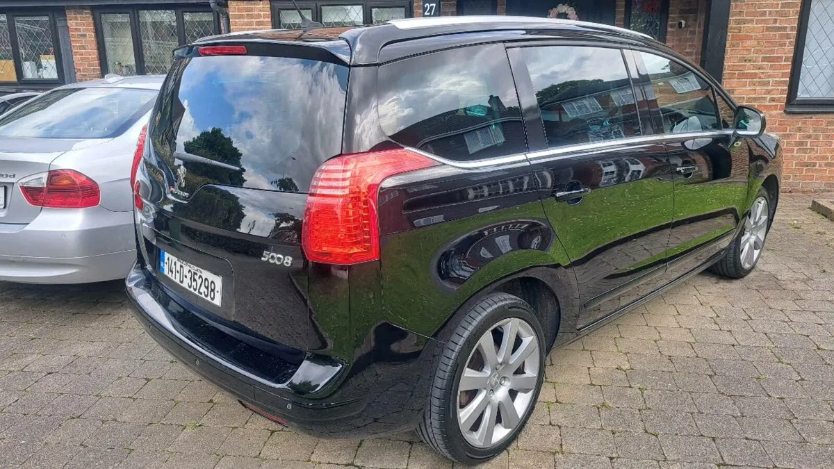 PEUGEOT 5008 1.6D 7SEATER 2014 SUPERB CONDITION - Image 3