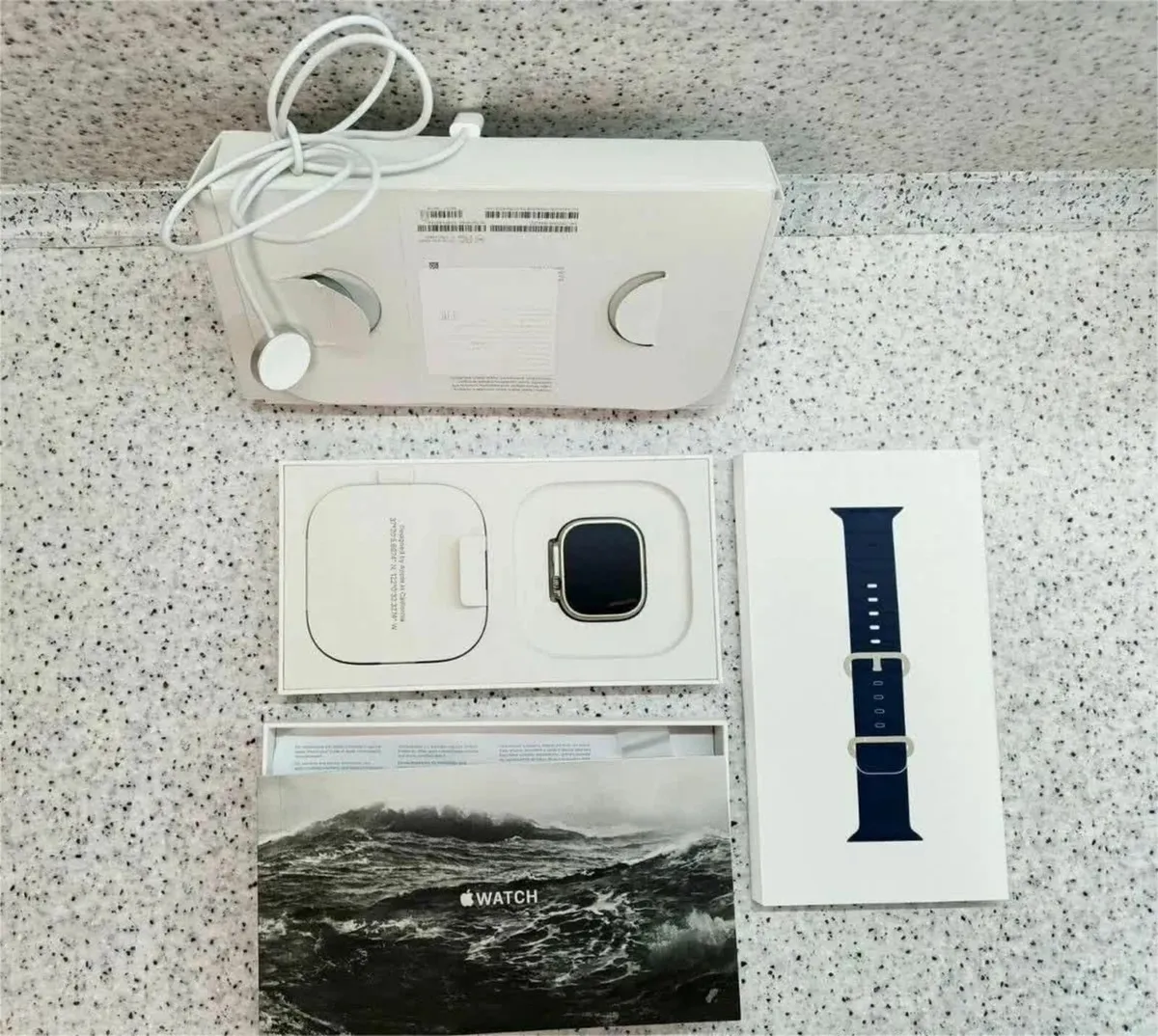 Apple watch ultra 2 titanium blue 49mm - Image 1