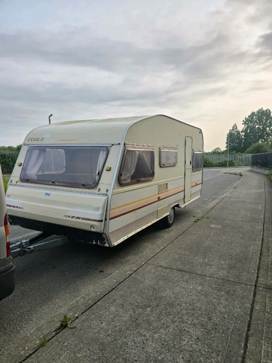 Caravan - Image 1