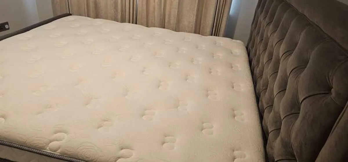 Superking Mattress is great condition - Image 4
