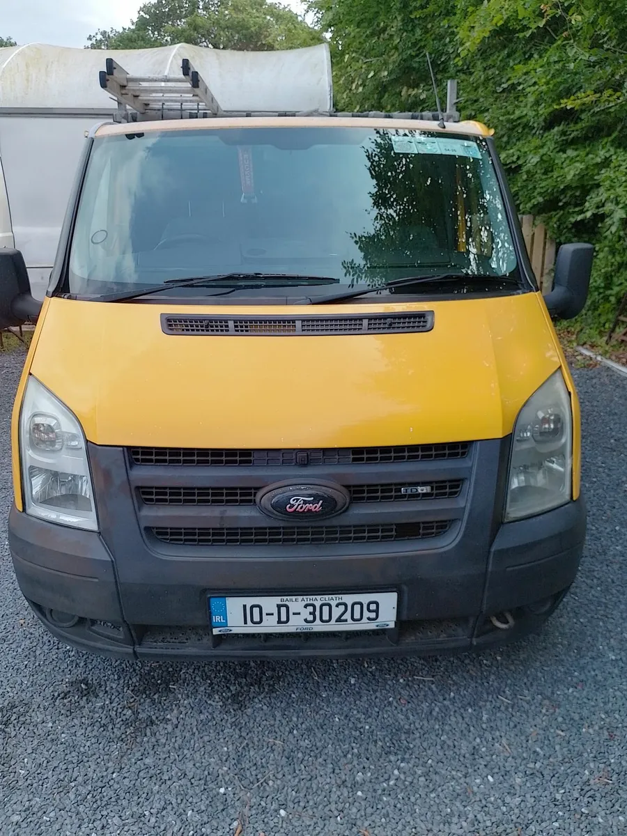 Ford Transit 2010 - Image 1