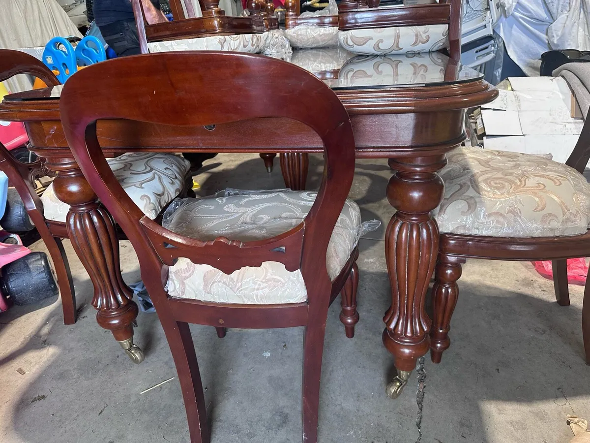 Beautiful Mahogany Victorian Dining Table Set - Image 2