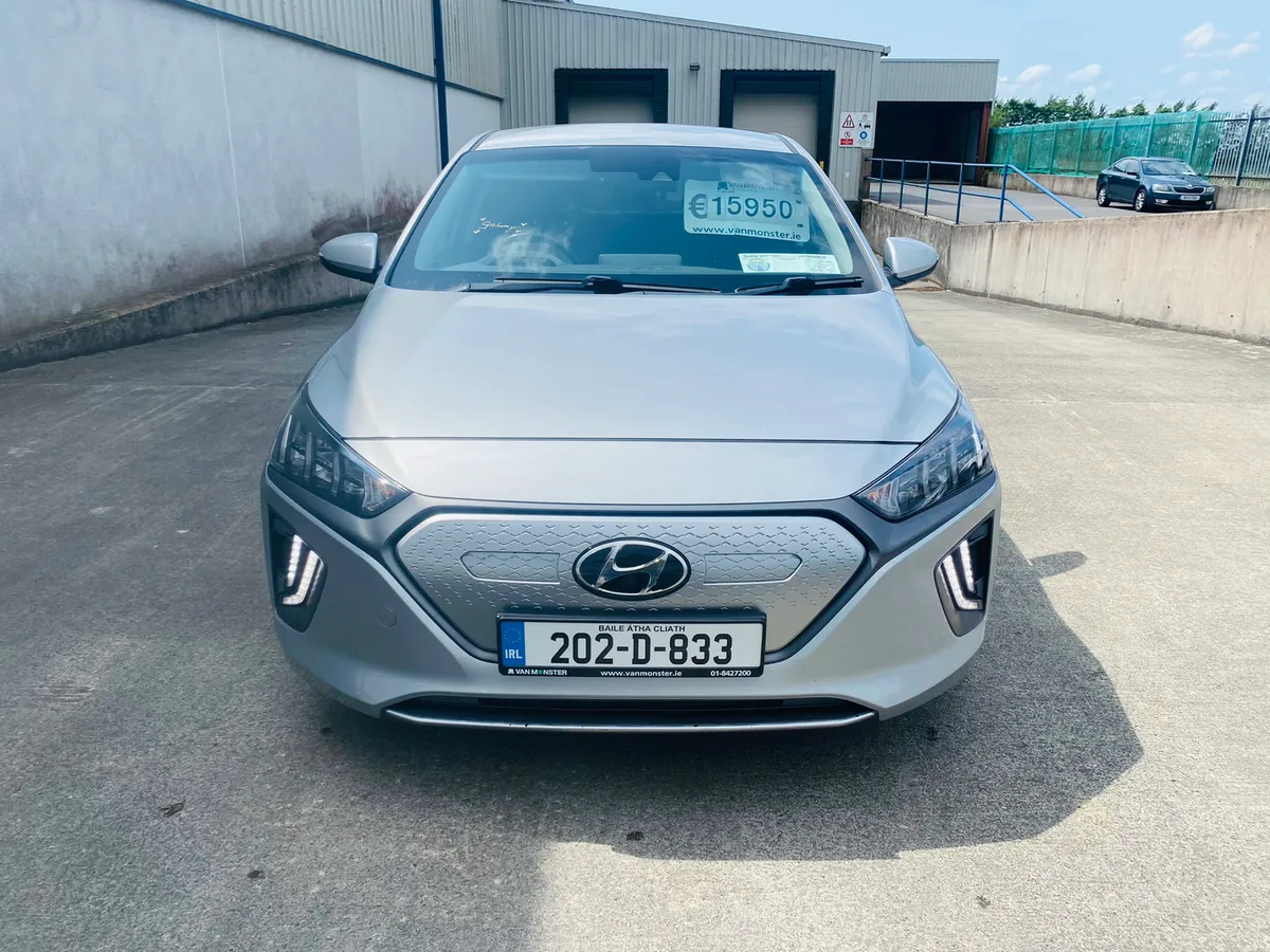 202 Hyundai IONIQ 38KW €15,950 - Image 2