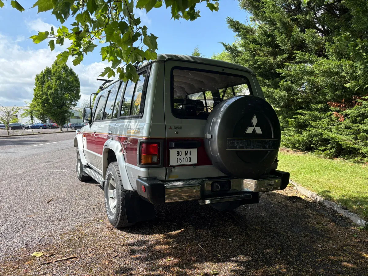 1991 Mitsubishi Pajero MK1 LWB - Image 2