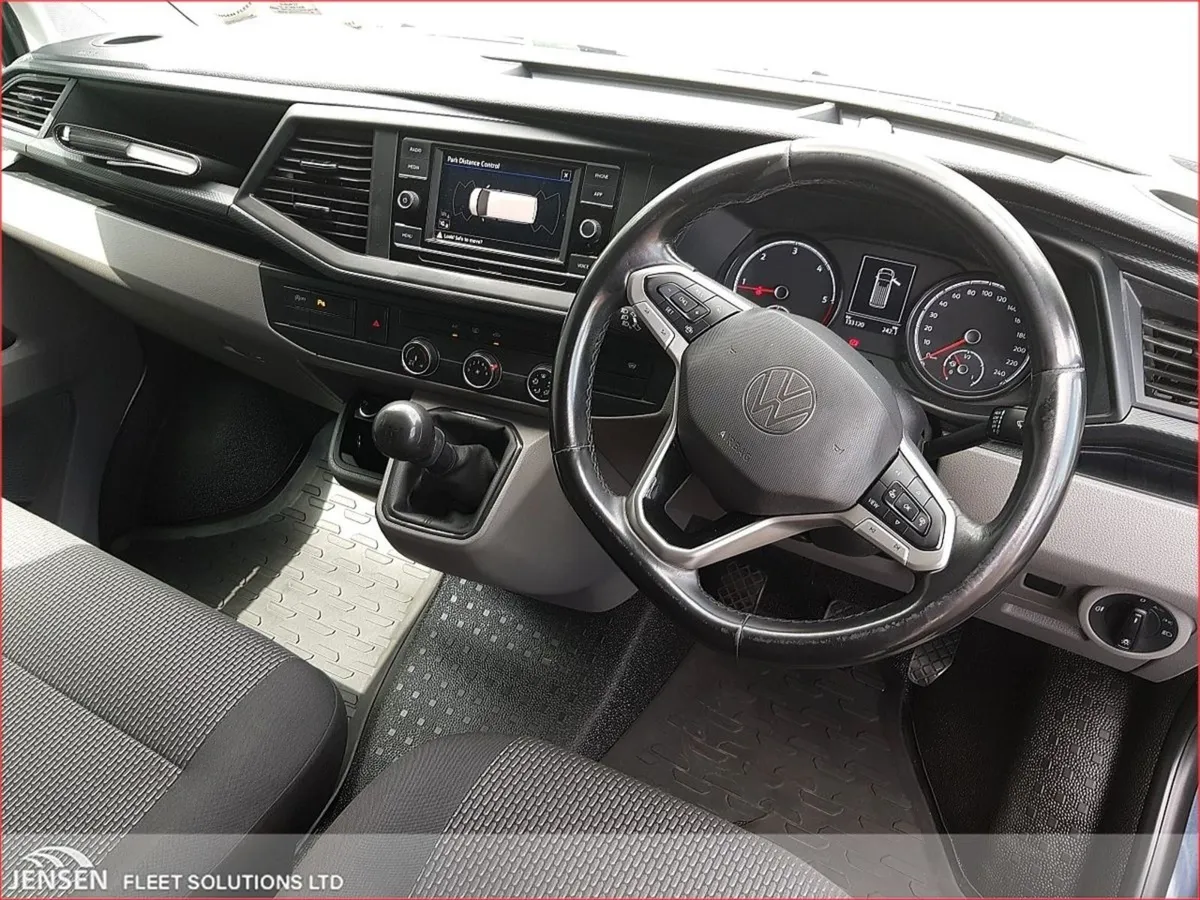 Volkswagen Transporter Highline 28 PVL TDI 110BHP - Image 3