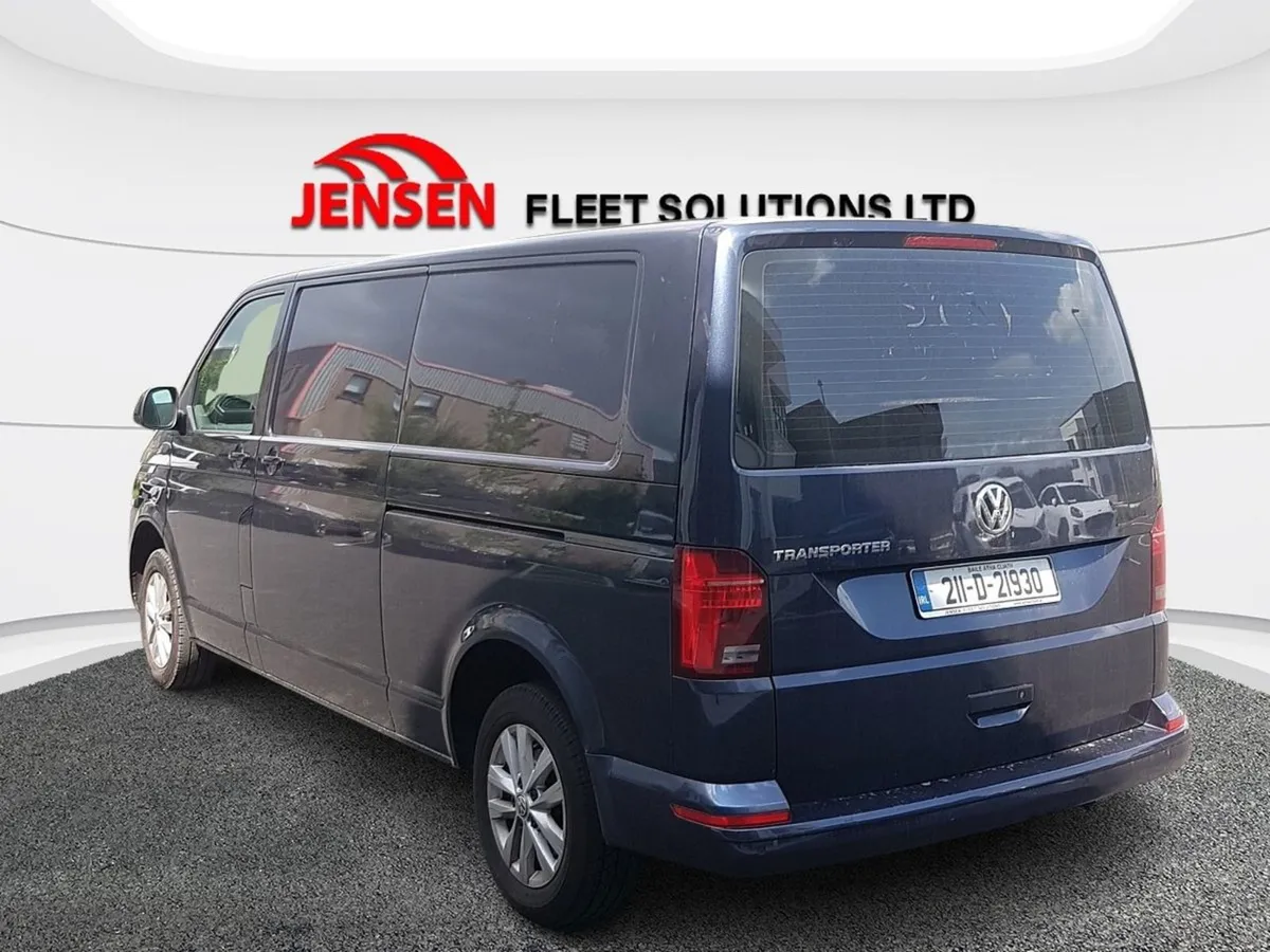 Volkswagen Transporter Highline 28 PVL TDI 110BHP - Image 4