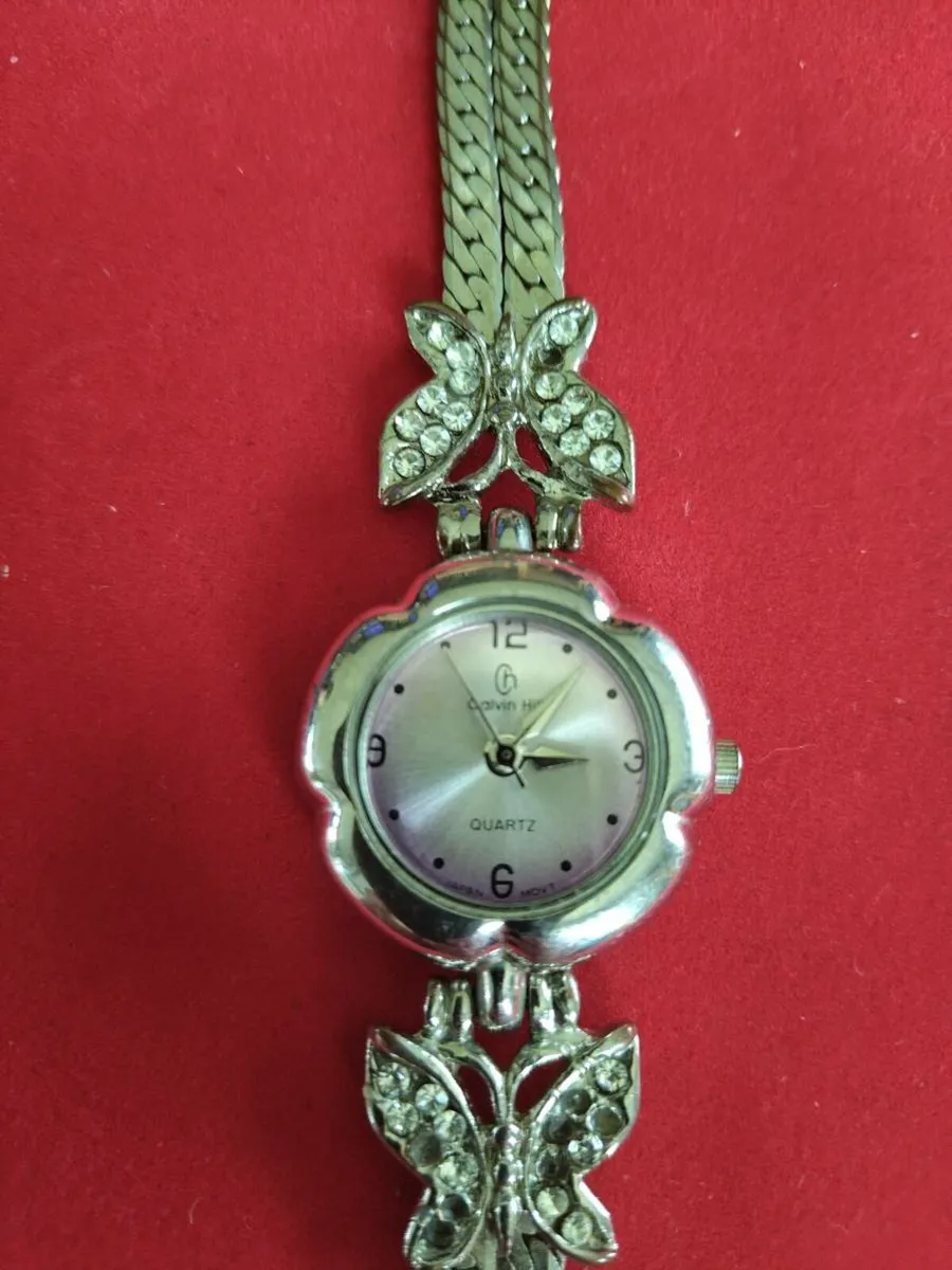 Ladies watche - Image 1
