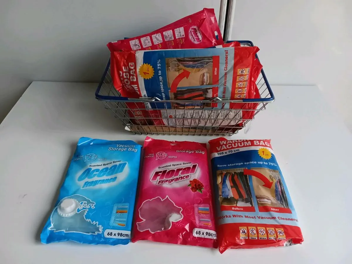 Vacuum Storage Bag Job lot x1 - Image 2