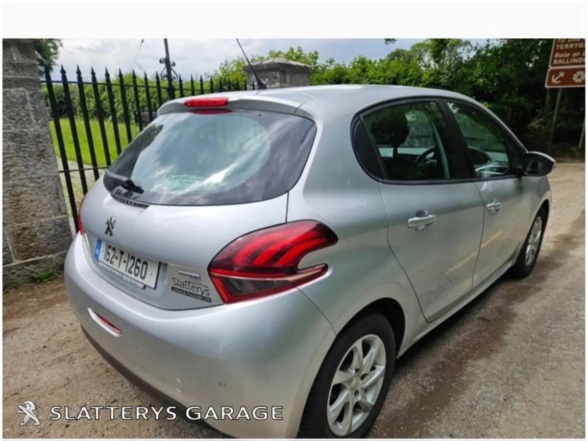 Peugeot 208 1.6 Blue Hdi 75 bhp Active 5dr - Image 4