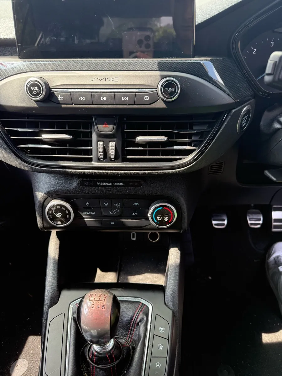 2019 Ford focus ST- line - Image 3