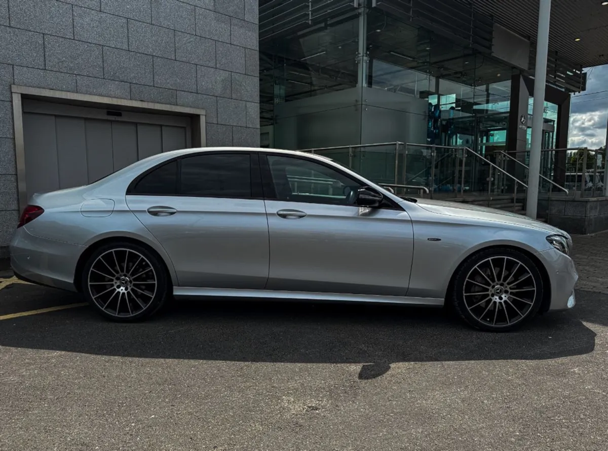Mercedes-Benz E-Class E 200 D A/T Avantgarde - Image 4